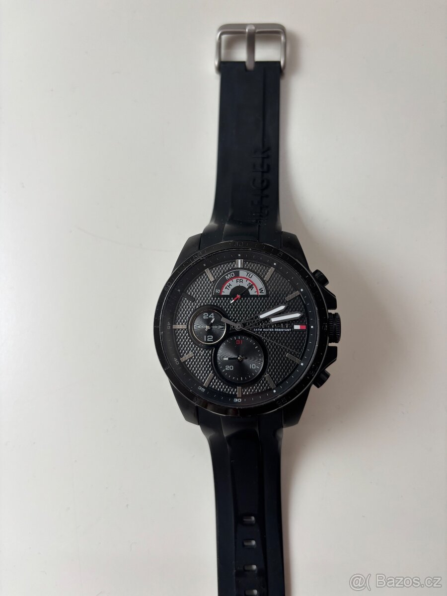 Prodám hodinky Tommy Hilfiger a Huawei GT 2