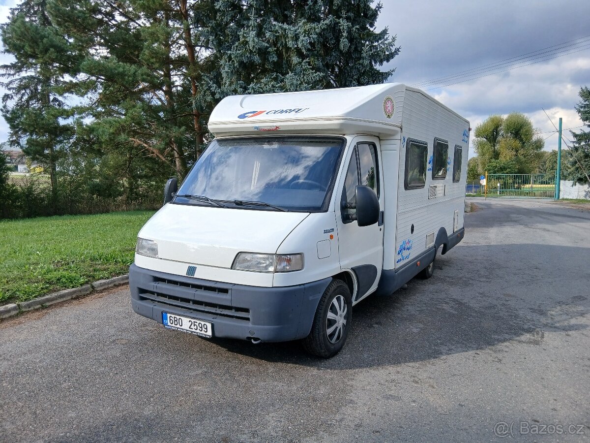 Obytný automobil