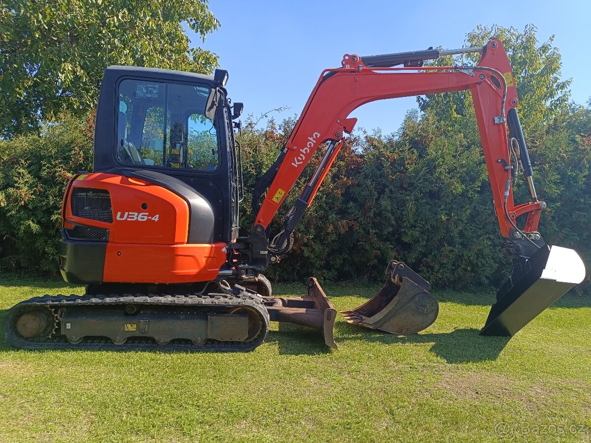 Minibagr Kubota U 36-4