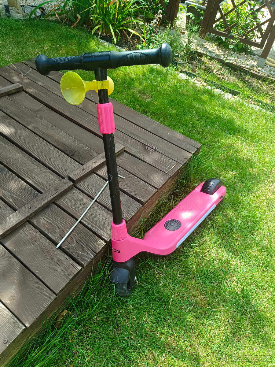 dětská elektrokoloběžka BT KIDS