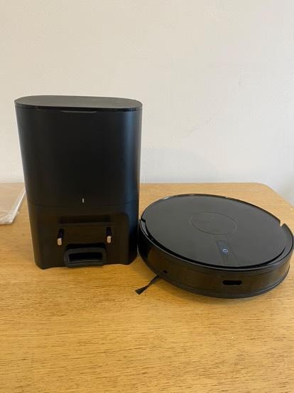 Robotický vysavač iRobot