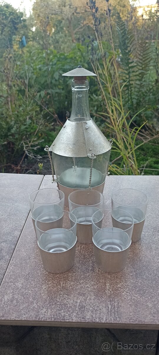 Retro karafa + panáky