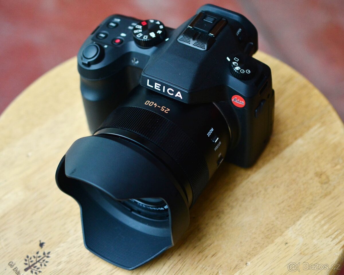Leica V-LUX 114