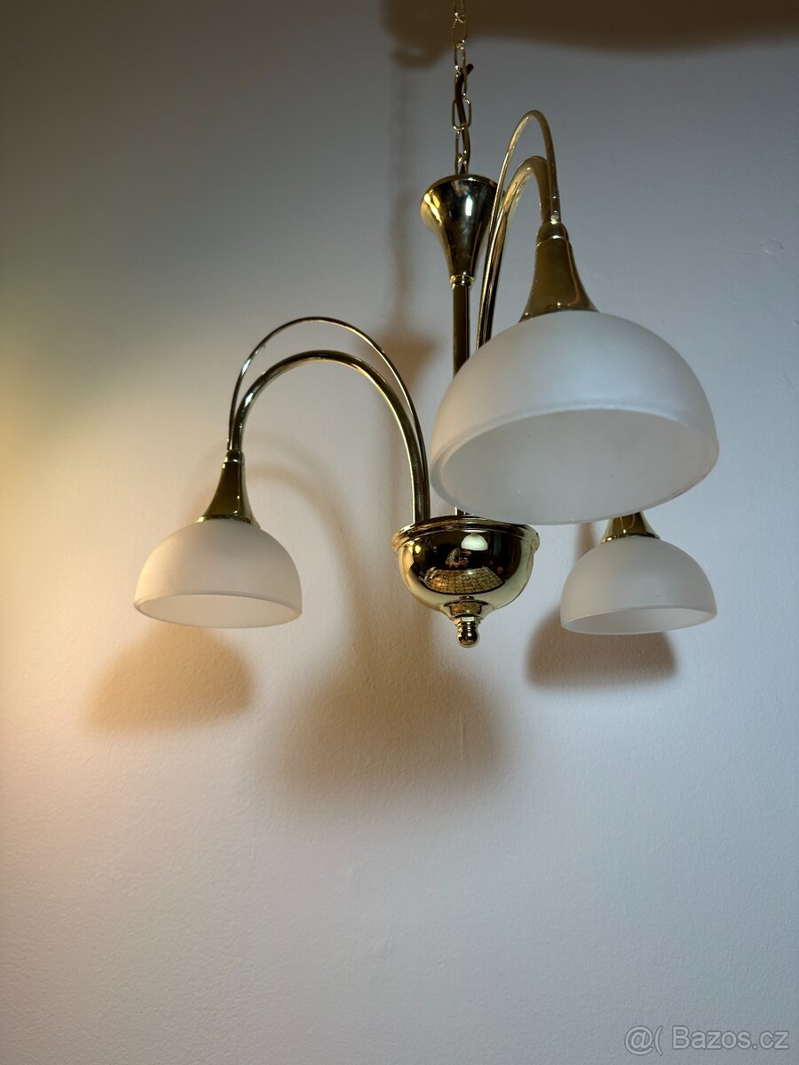 Elegantní Stropní Lustr