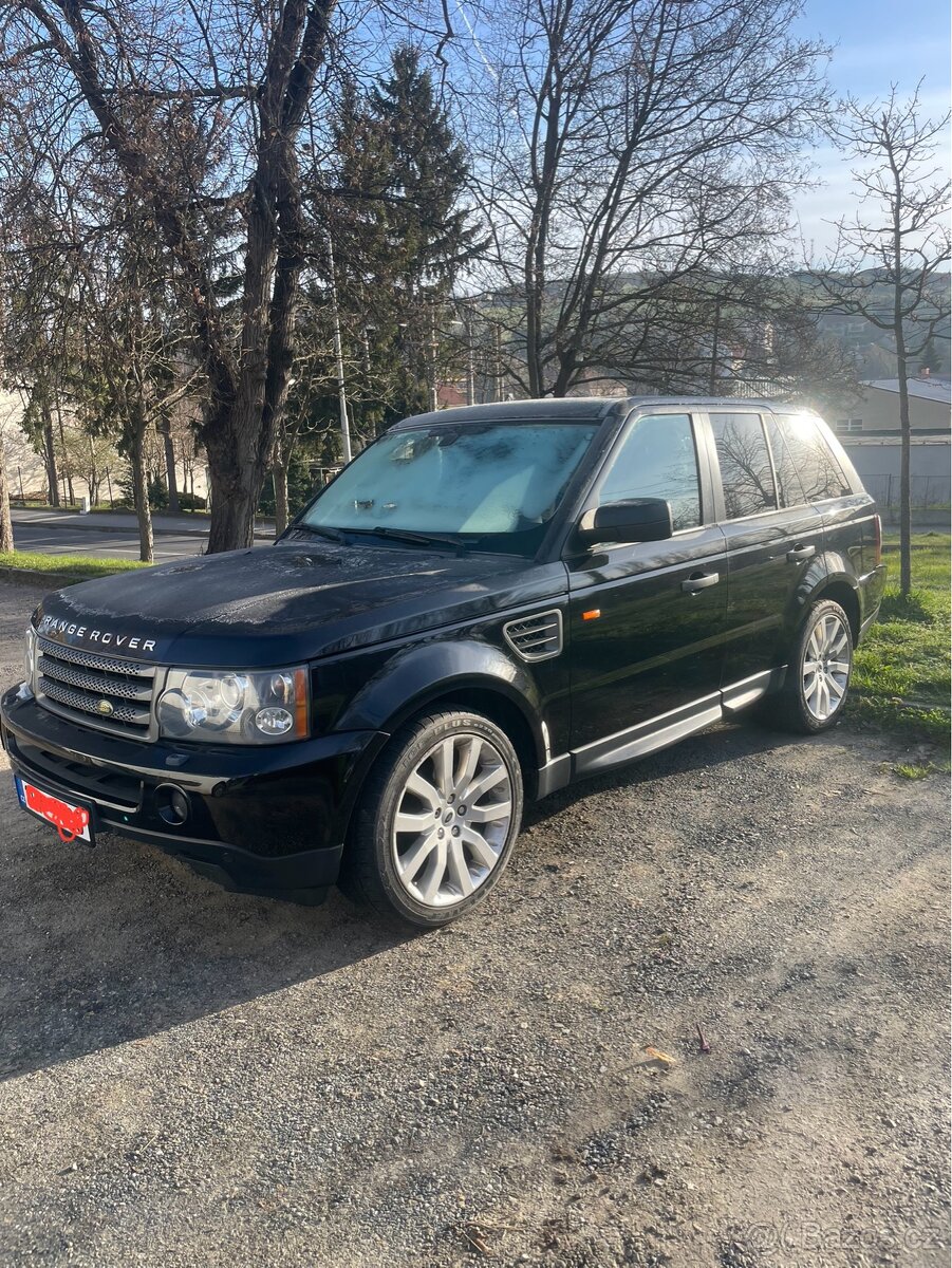 LAND ROVER RANGE ROVER TDV6 HSE Sport rezervovano