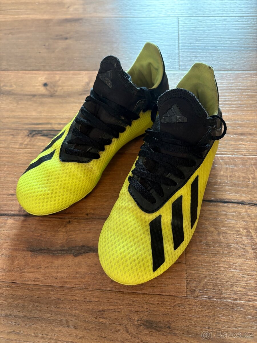 Dětské kopačky vel. 33