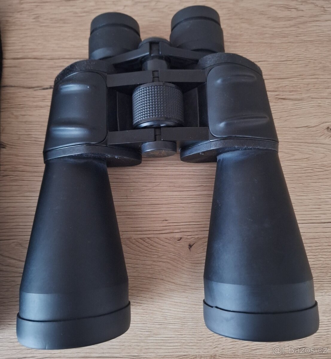 dalekohled 20x50 černý