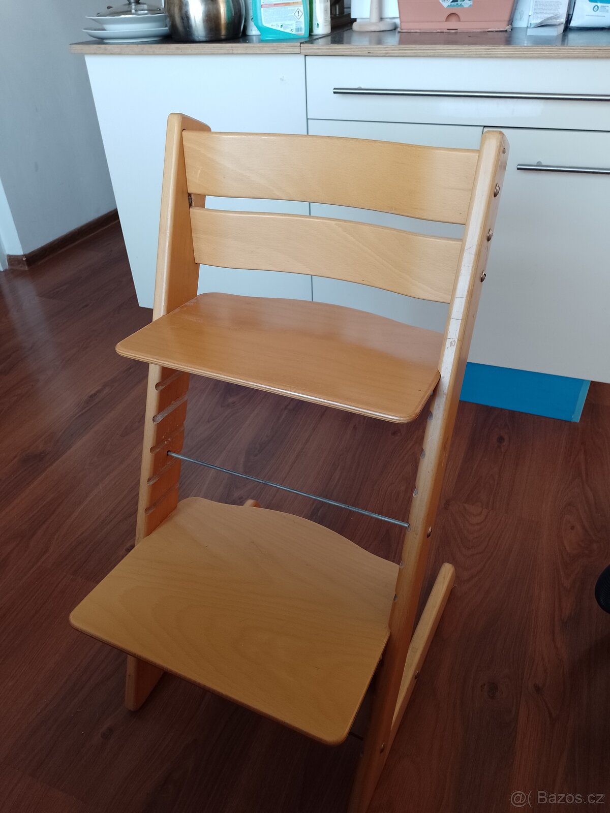Dvě židle pro děti