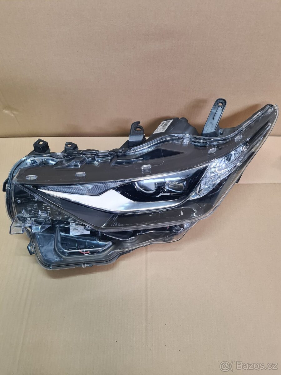 Levé přední Full Led světlo Toyota Auris