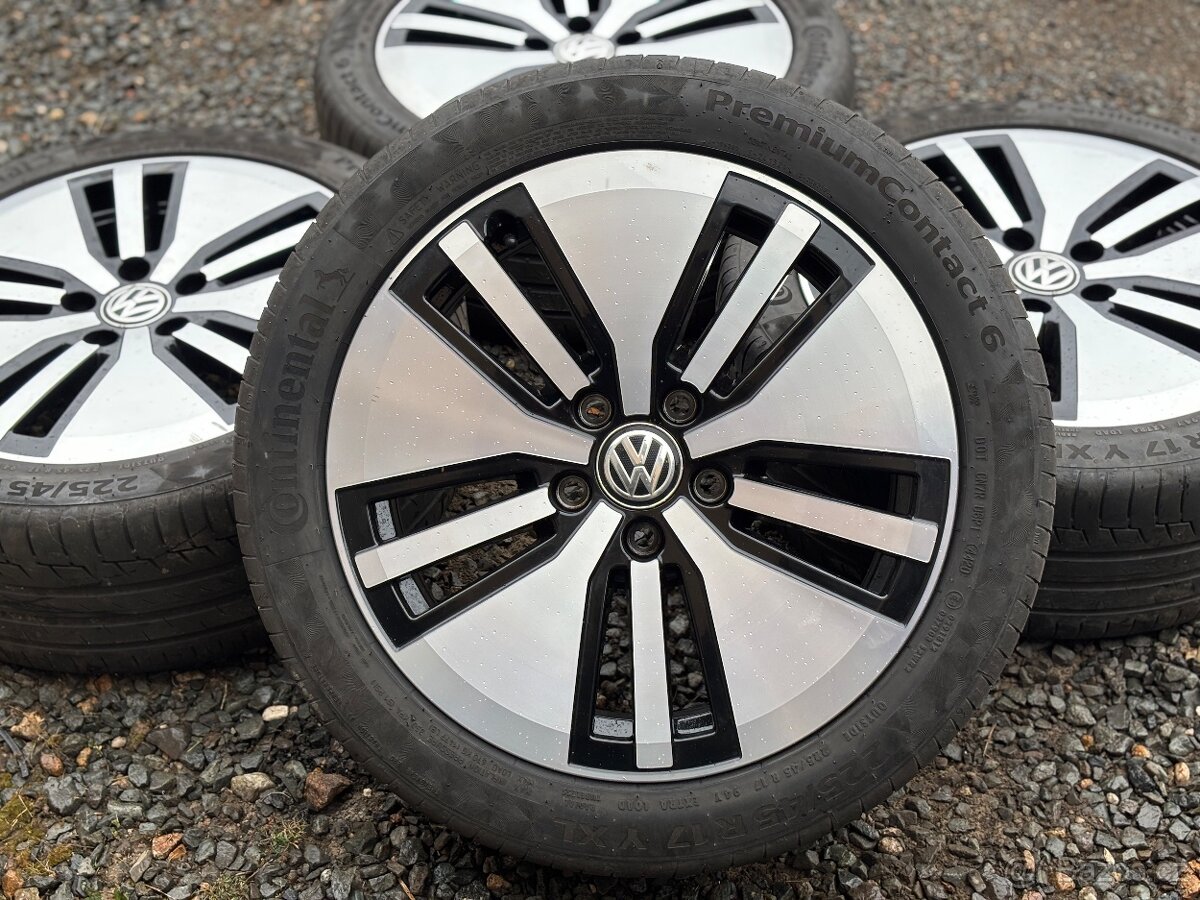 Alu orig letni sada Volkswagen 5x112 7J ET40 225/45 R17