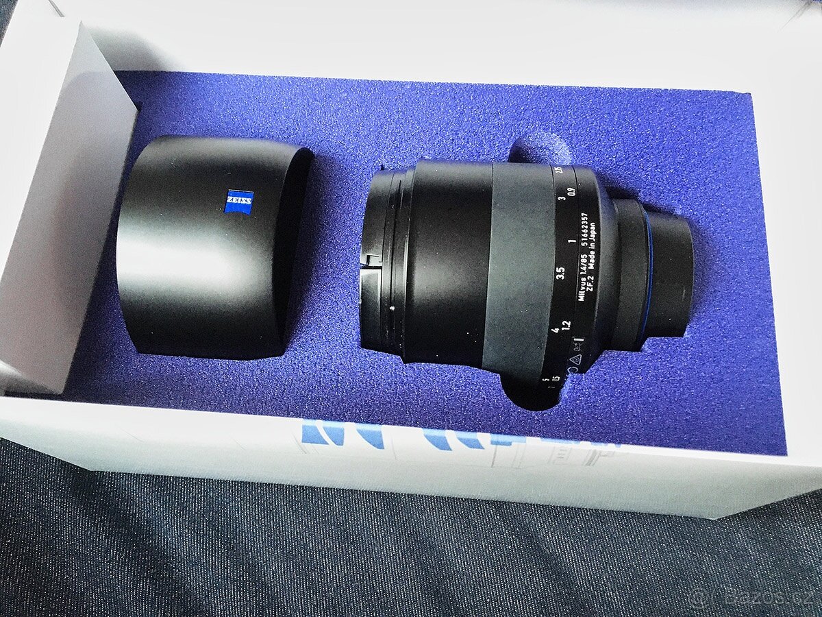 Zeiss Milvus 85mm f1.4