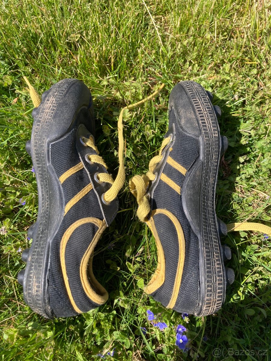 Prodám dětské plátěné kopačky, 31-32, 19cm, 100 Kč stav A