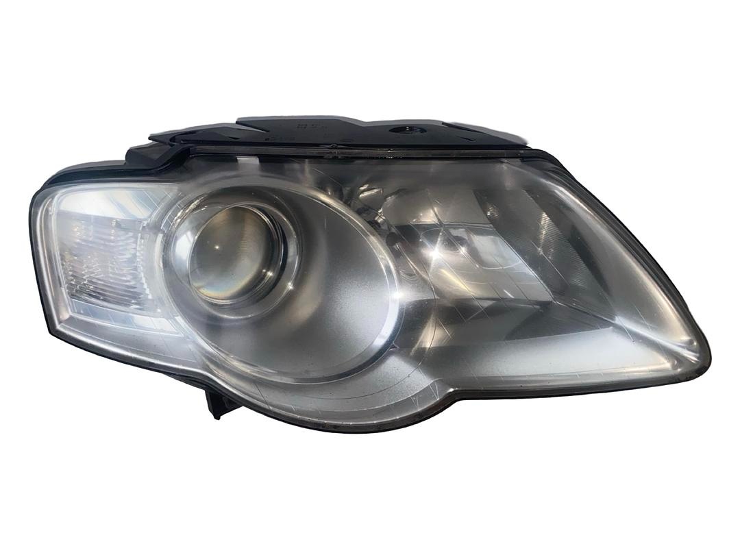 Pravý halogen světlo 3C0941006J VW Passat B6 r.v. 2007