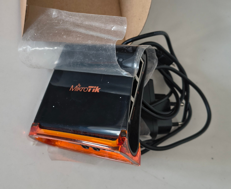 mikrotik routerboard hAP mini