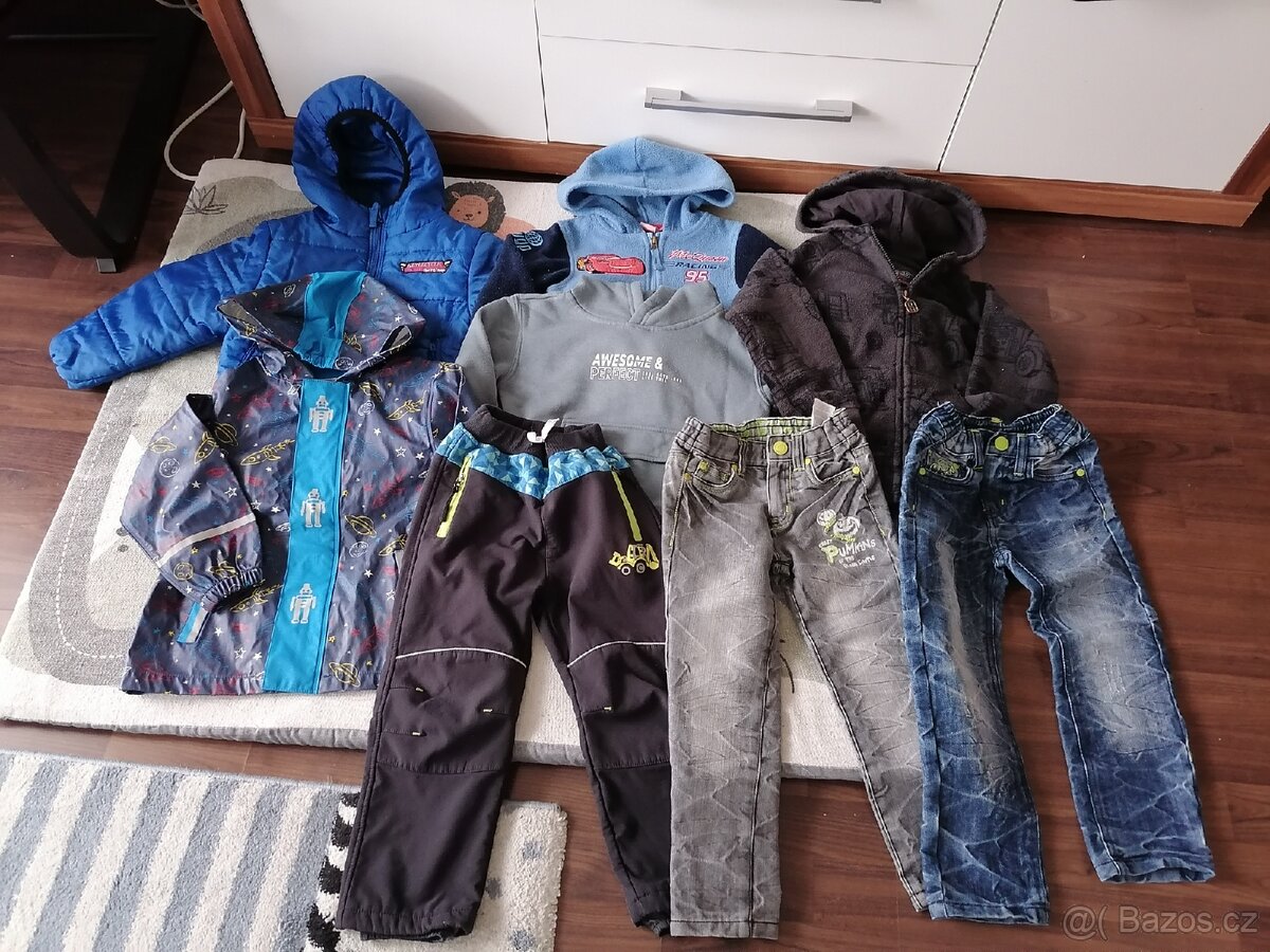 Balíček oblečení vel. 104 cena za vše 350kč