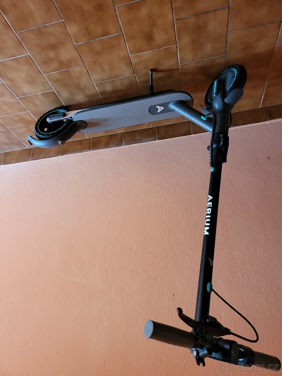 Elektrokoběžka Aerium T350 Pro modrá v zaruce
