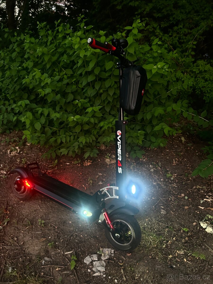 Elektrická koloběžka EV VIPER4s