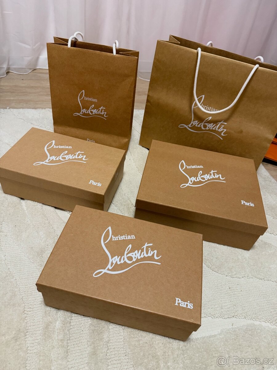 Christian Louboutin krabice a tašky