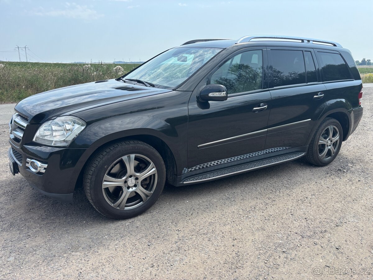 Mercedes Benz GL