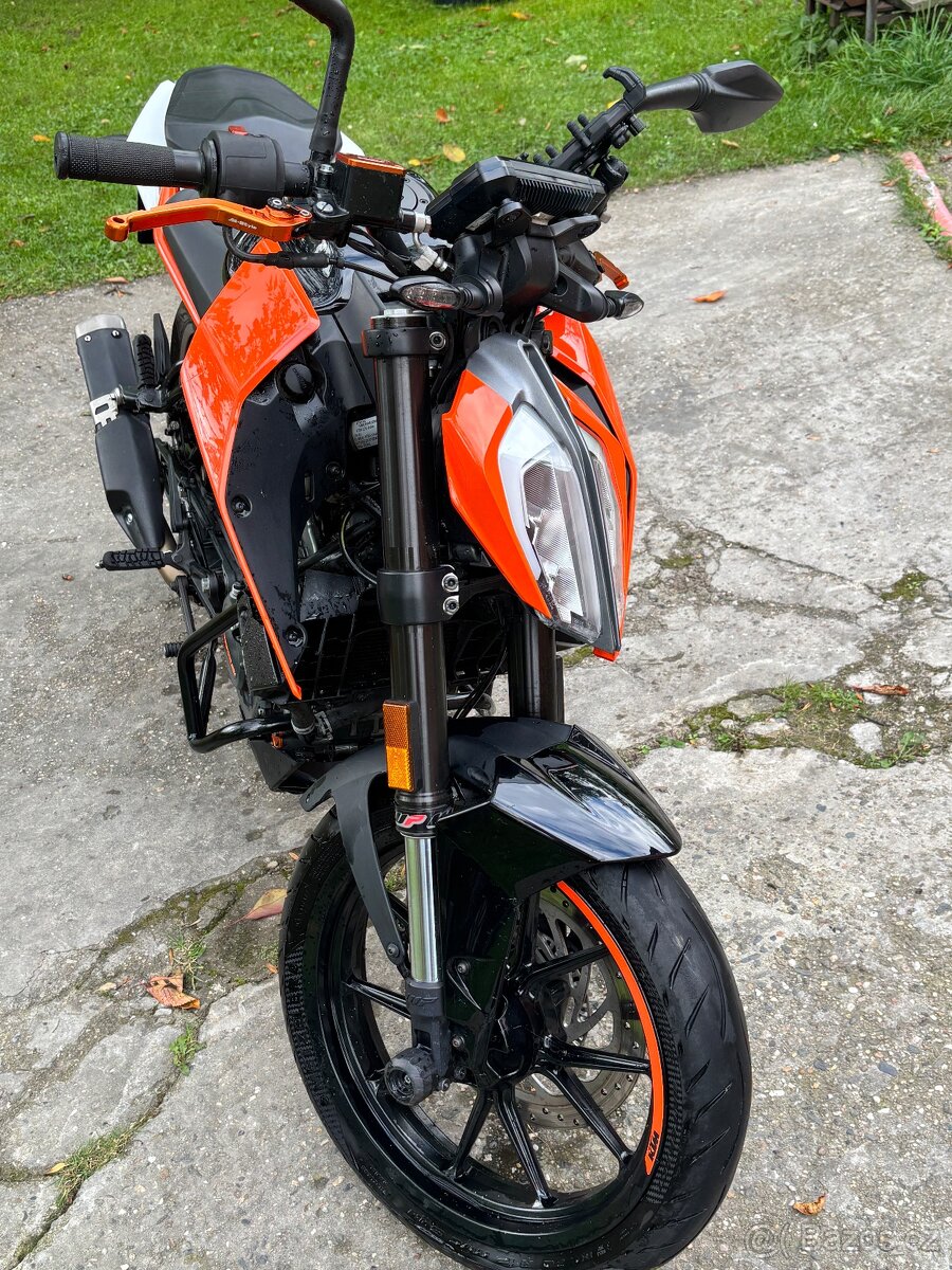 Ktm Duke 2017