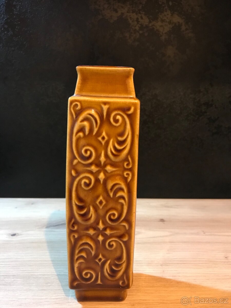 Retro keramická vázička