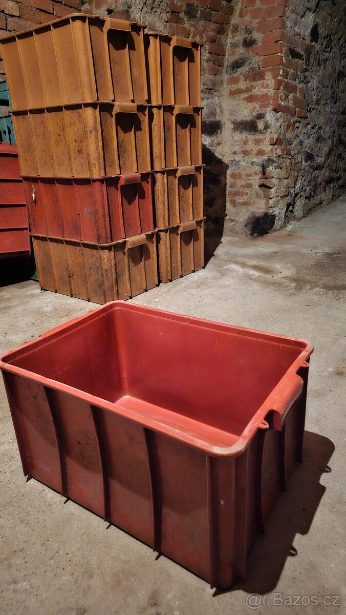 Prodám bedny T50 na maso/hrozny