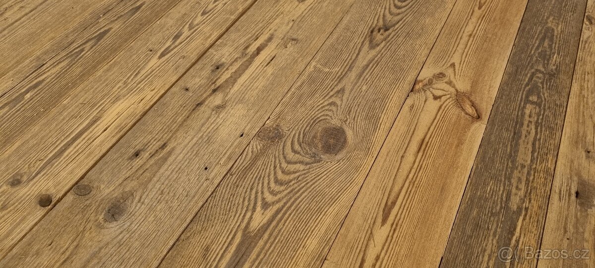 Kartáčovaná prkna obkladová