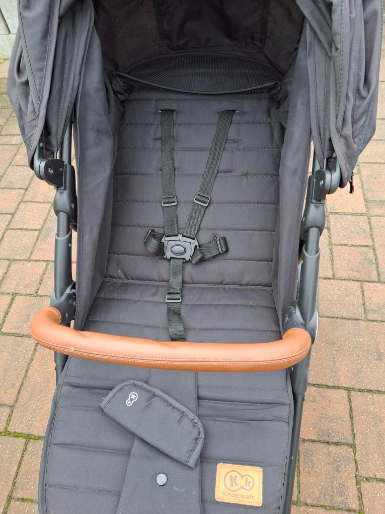 Sportovní kočárek