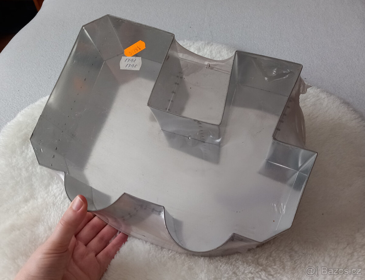 Mašinka / vláček / vlak - forma na dort