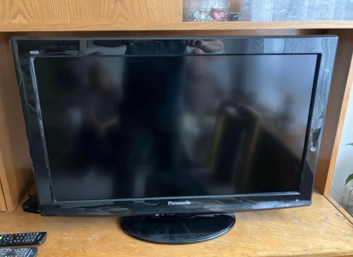 Televize Panasonic 82cm