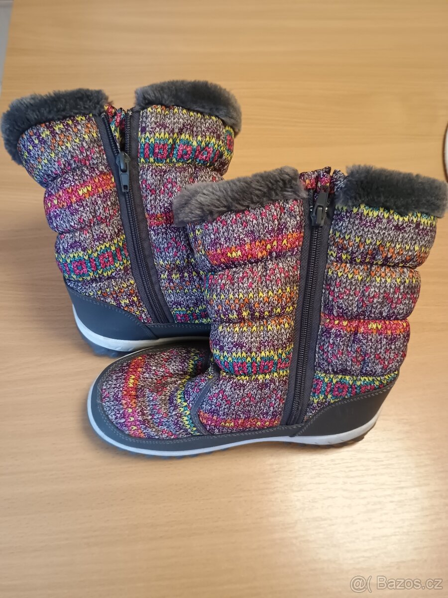 Dětské sněhule vel. 35 - jako nové LEVNĚ