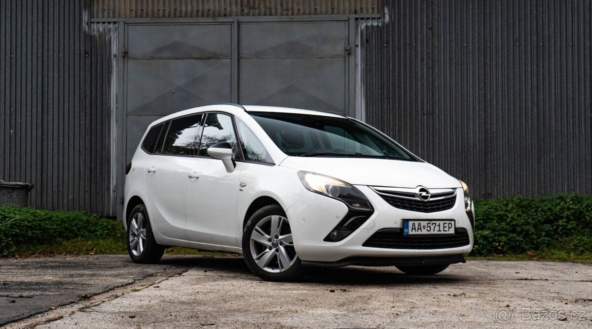 Opel Zafira Tourer 1.4 Benzín + LPG