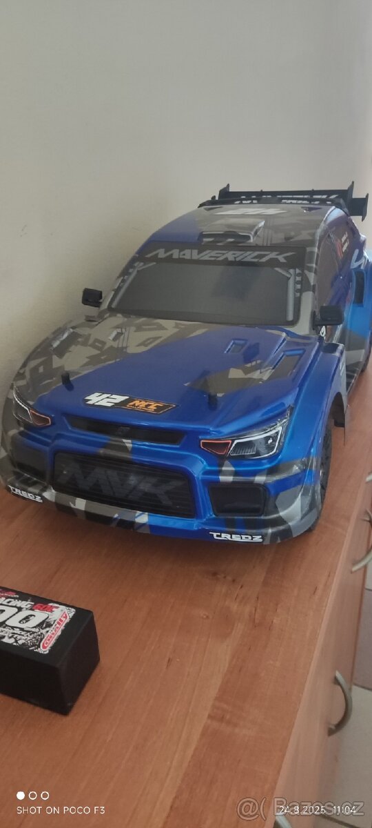 RC truggy 4x4 velikost 1:8 + nová baterie 14,8v 5400mAh..