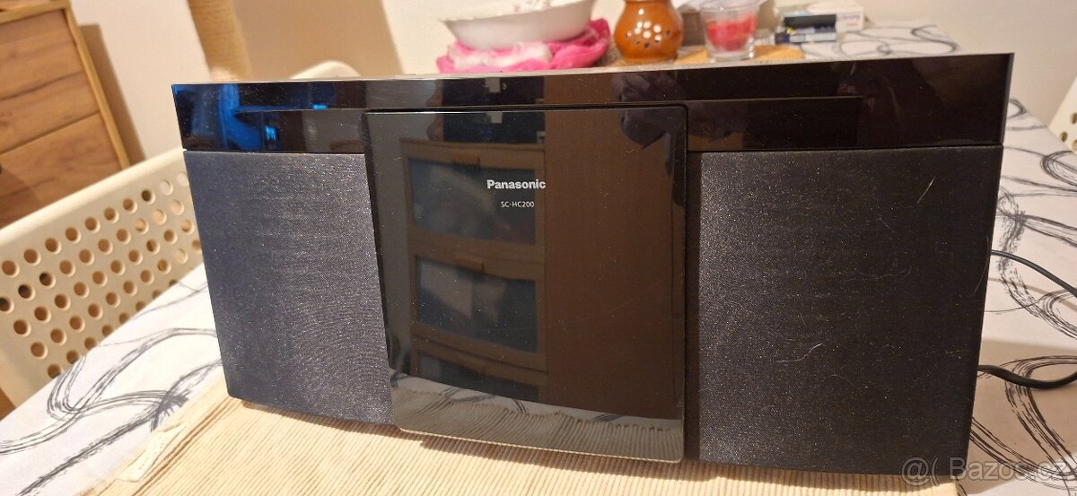 Panasonic SC-HC 200