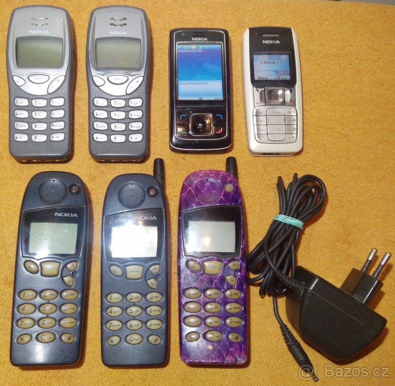 2x Nokia 3210 +Nokia 6288 +Nokia 2310 +3x Nokia 5110