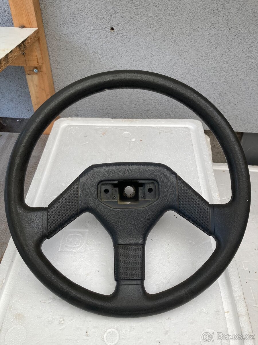 Volant peugeot 205 gti