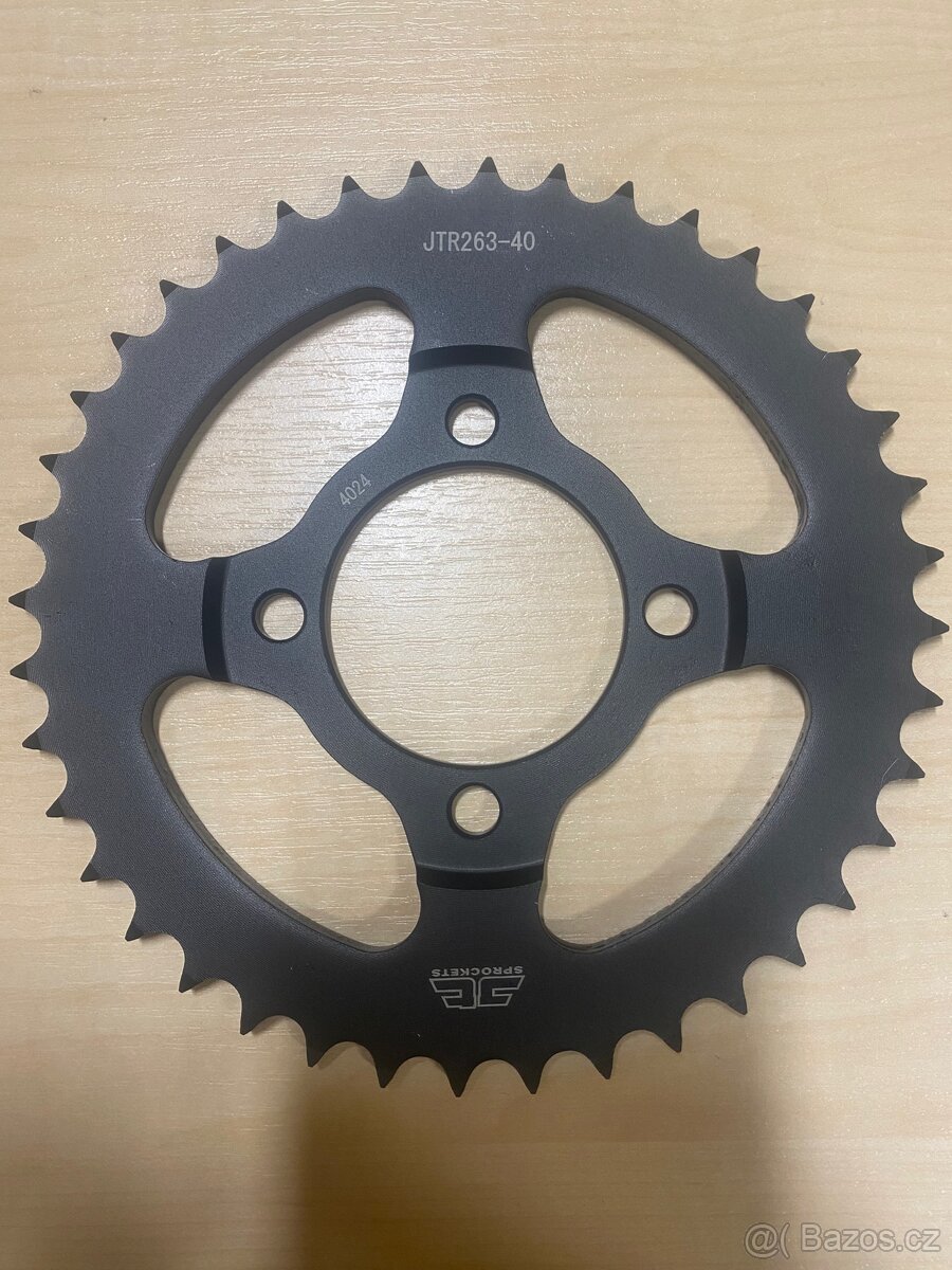Železná řetězová rozeta JT Sprockets JTR 263-40
