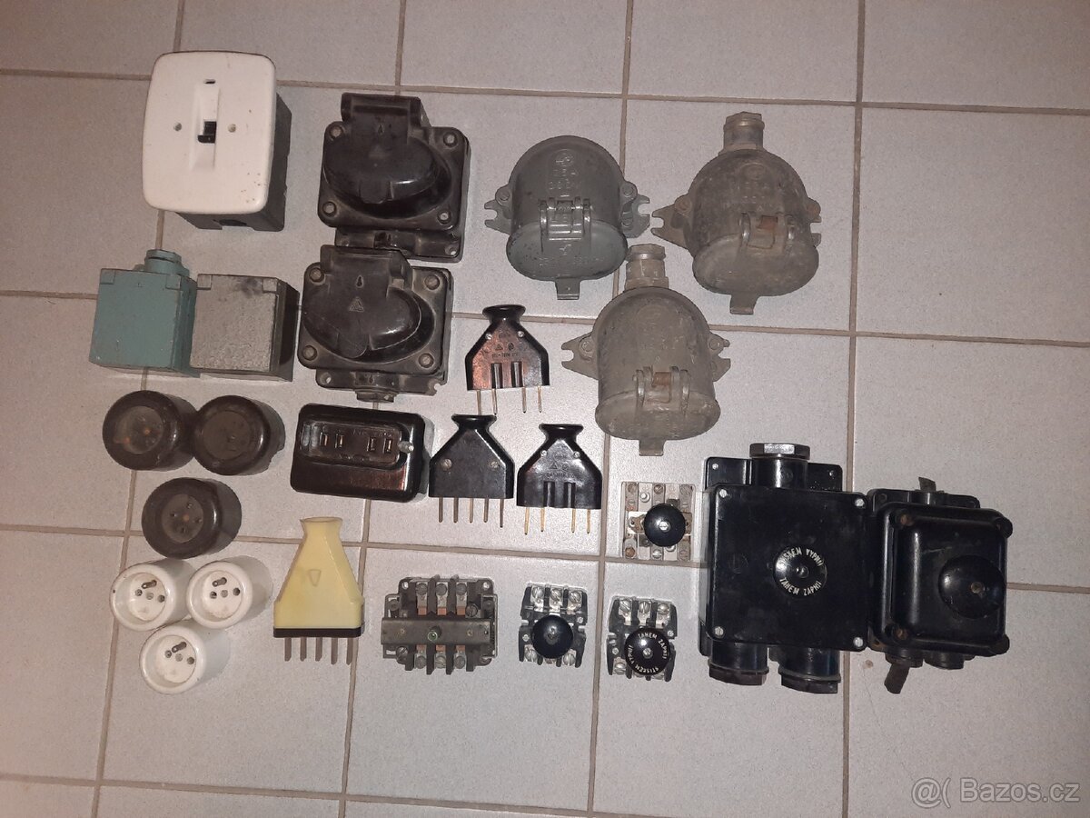 Retro zástrčka,vypínač,zásuvka 220/380V