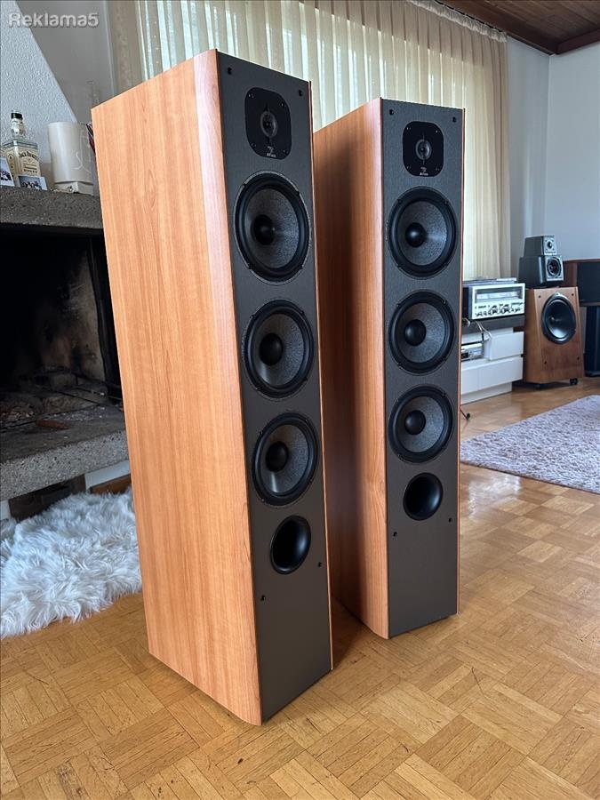 focal 826 cobalt