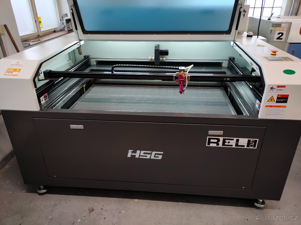 Nový CO2-Laser, 100 Watt, pracovní plocha 9001300 mm. značk