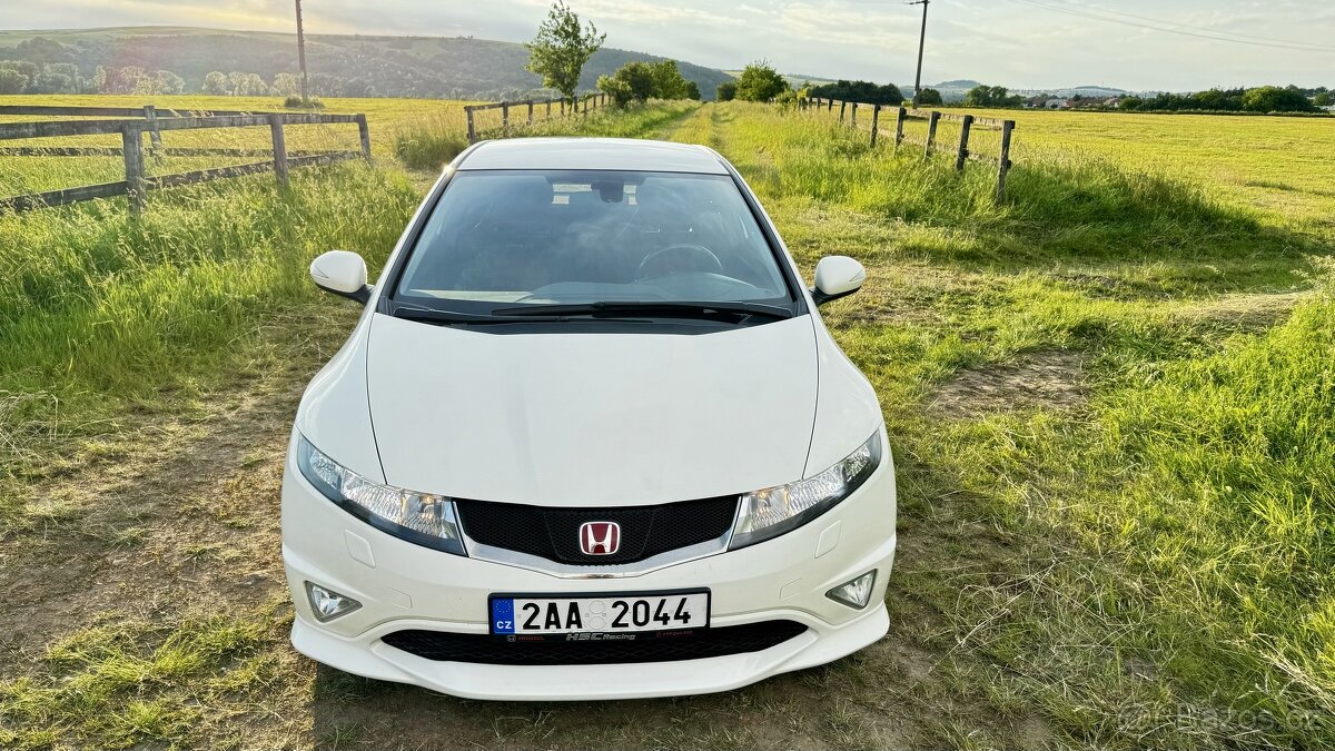 Honda Civic Type R Championship White + LSD