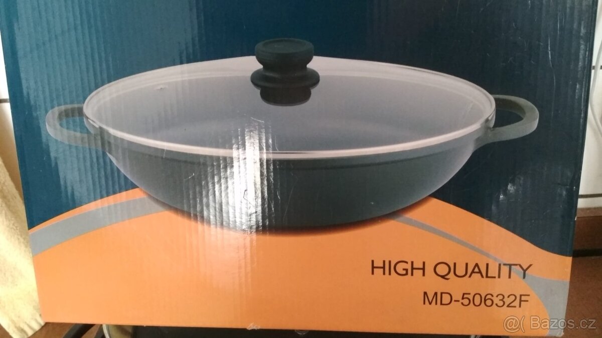 Pánev wok