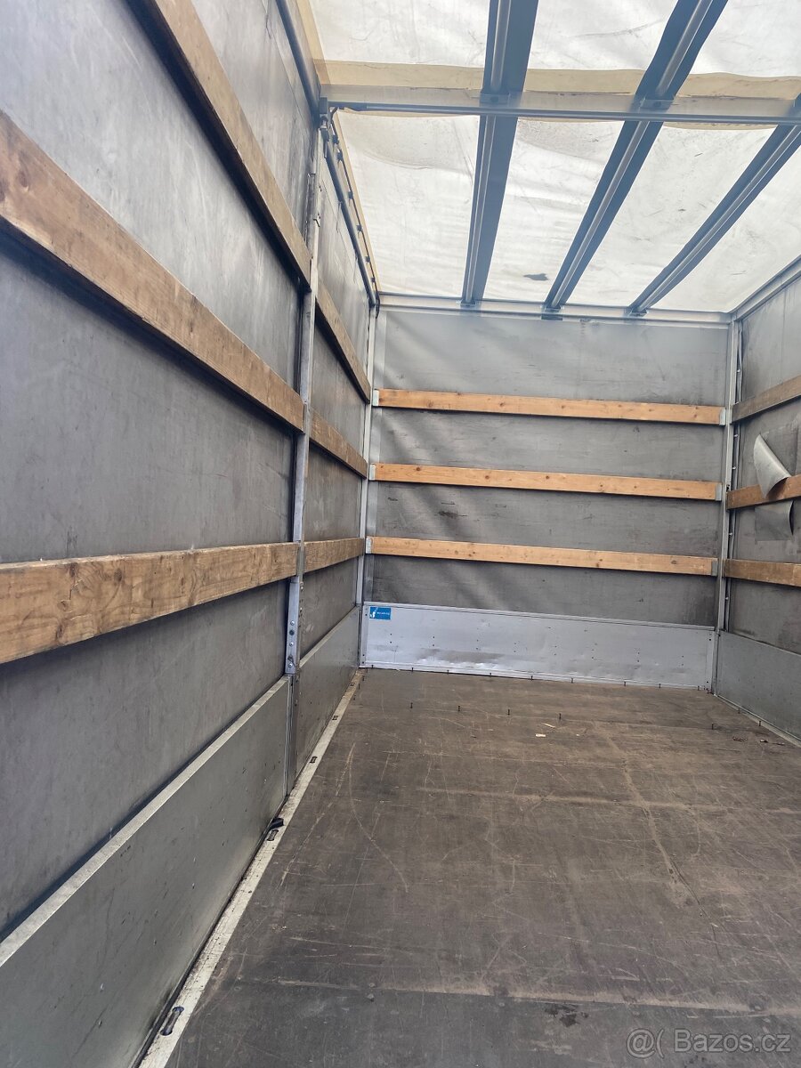 Plachtová nástavba 10pal Renault Master