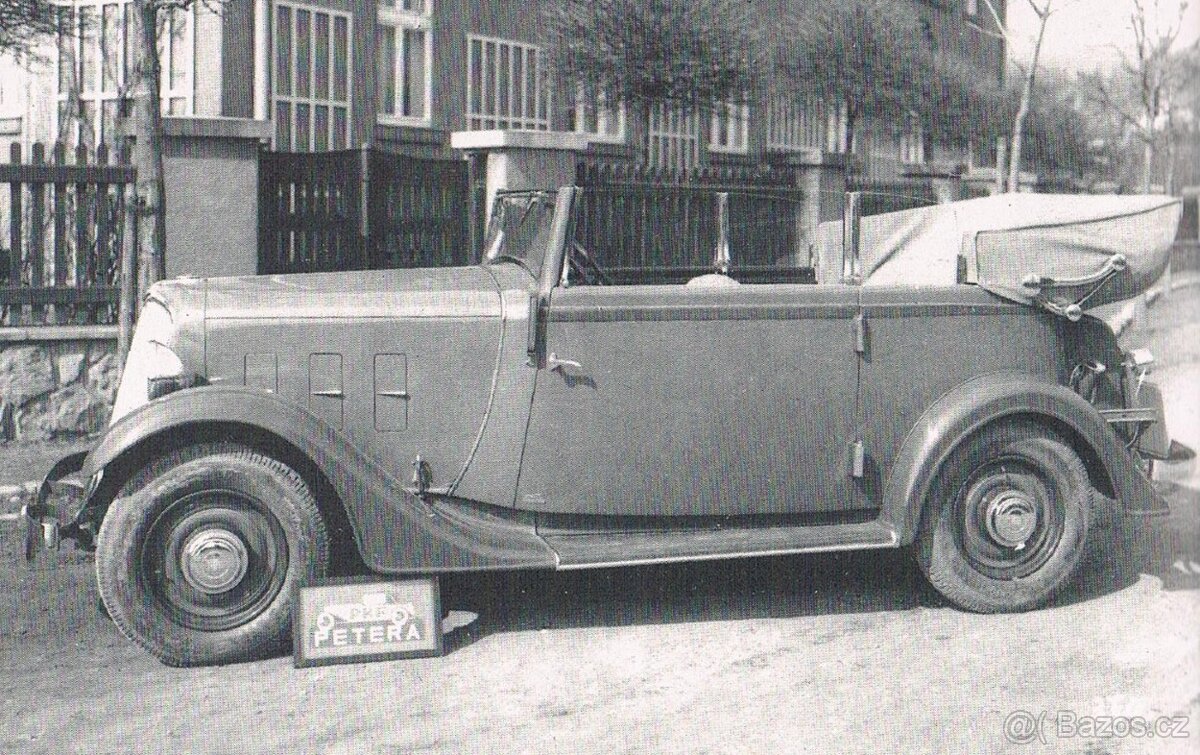Renault Monaquatre (karoserie Petera)