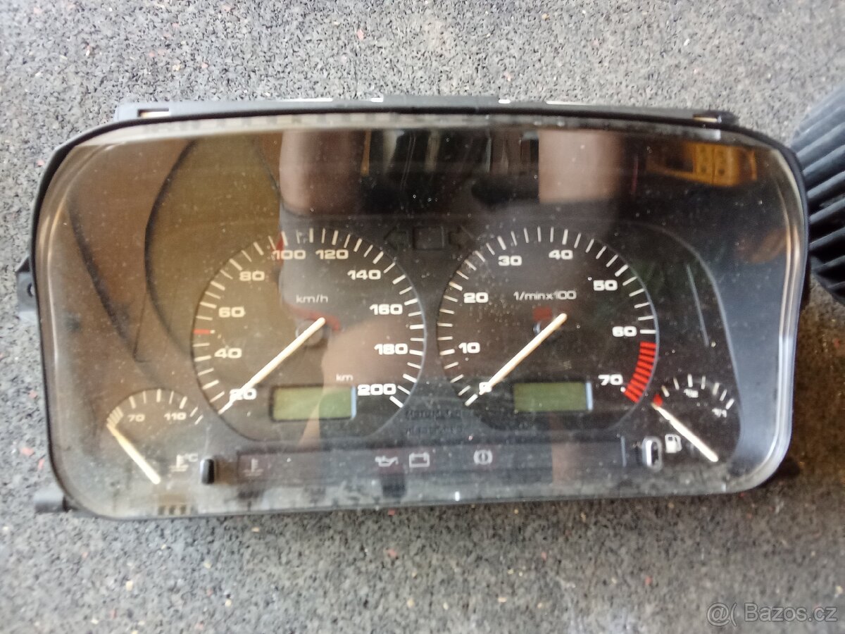 Budíky VW golf 3