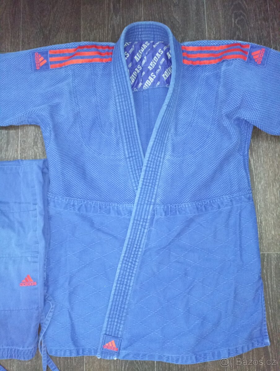 Kimono adidas