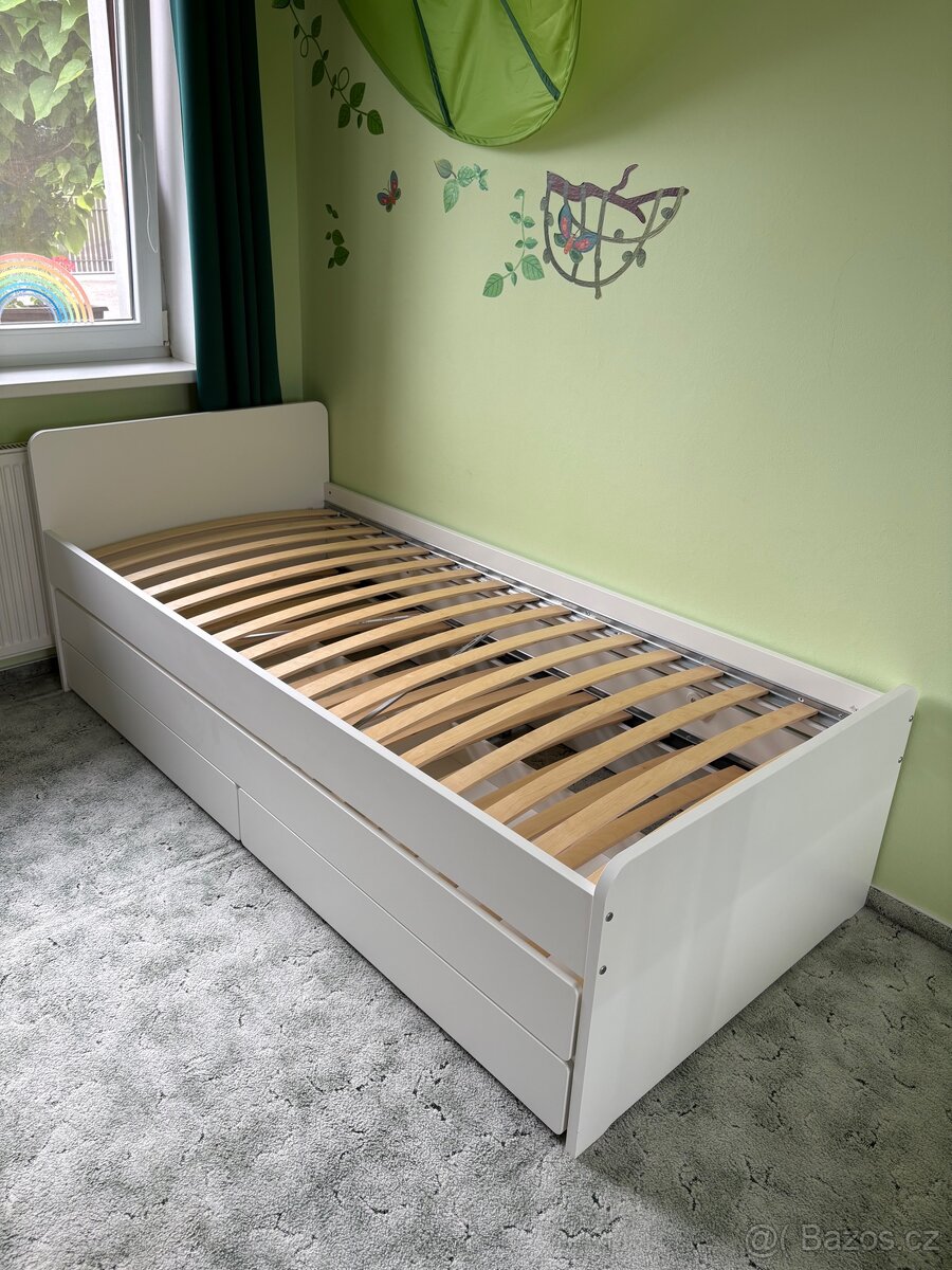 Postel s výsuvem IKEA SLAKT