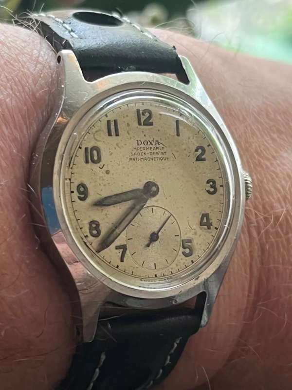 Vzácné hodinky DOXA – 35 mm Borgel pouzdro (jako Patek 565)