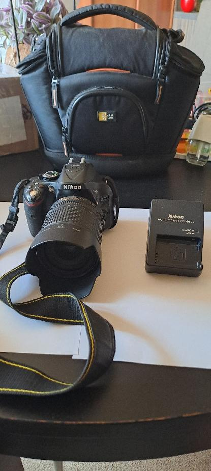 Fotoaparát NIKON D 5200 s objektivem 18 - 105 mm