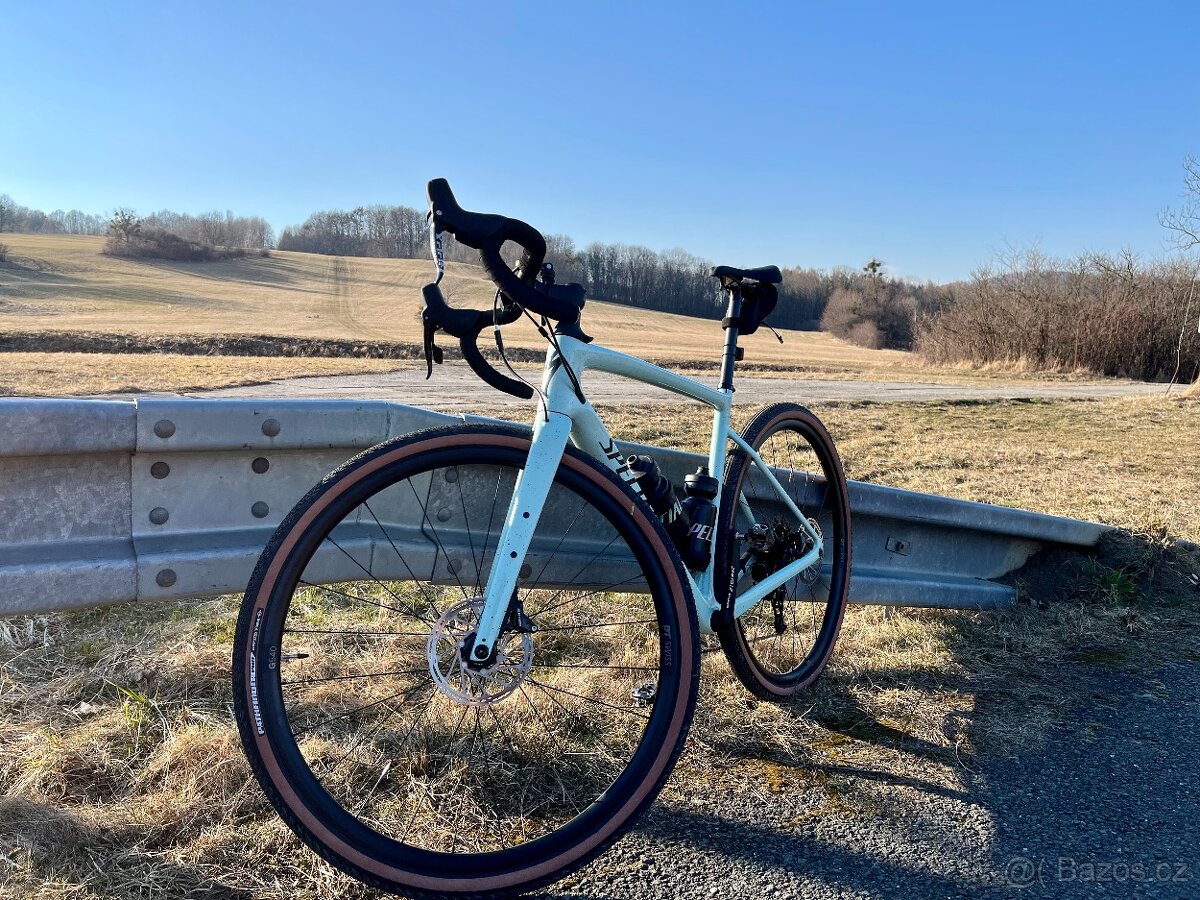 Kolo SPECIALIZED DIVERGE SPORT CARBON vel.56, mint
